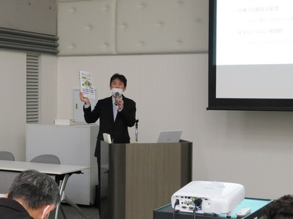 12.�y2���ڕ��͋@������u�K�z(��)�������쏊�uRQ�t���b�N�X�v