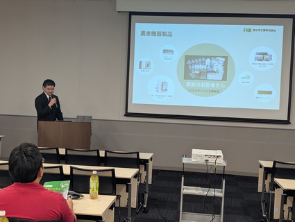 8�D2���ځF���͋@�탁�[�J�[�e�Ђɂ�镪�͋@������u�K