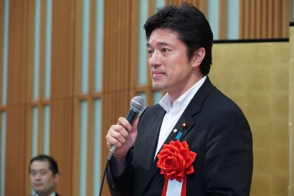 �q18�r���o���A�@�O�c�@�c���@���R�׏G