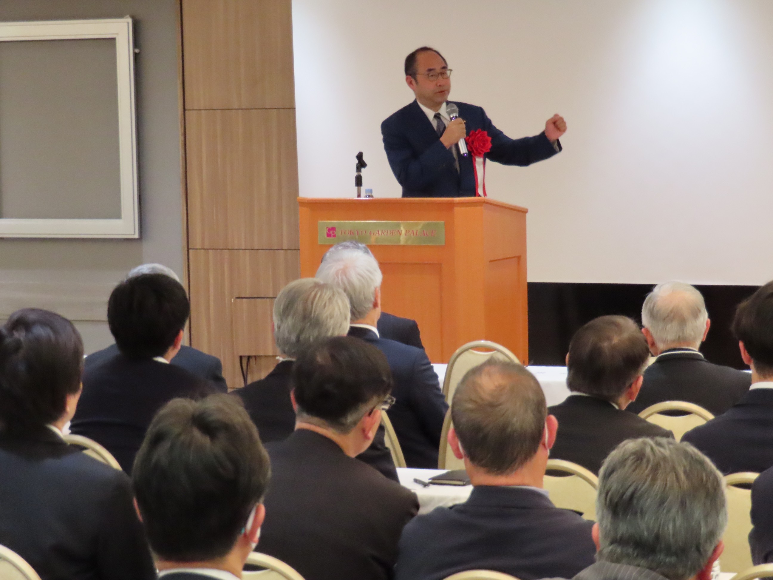 �q�S�r���R����}�@�דc����@�O�c�@�c��