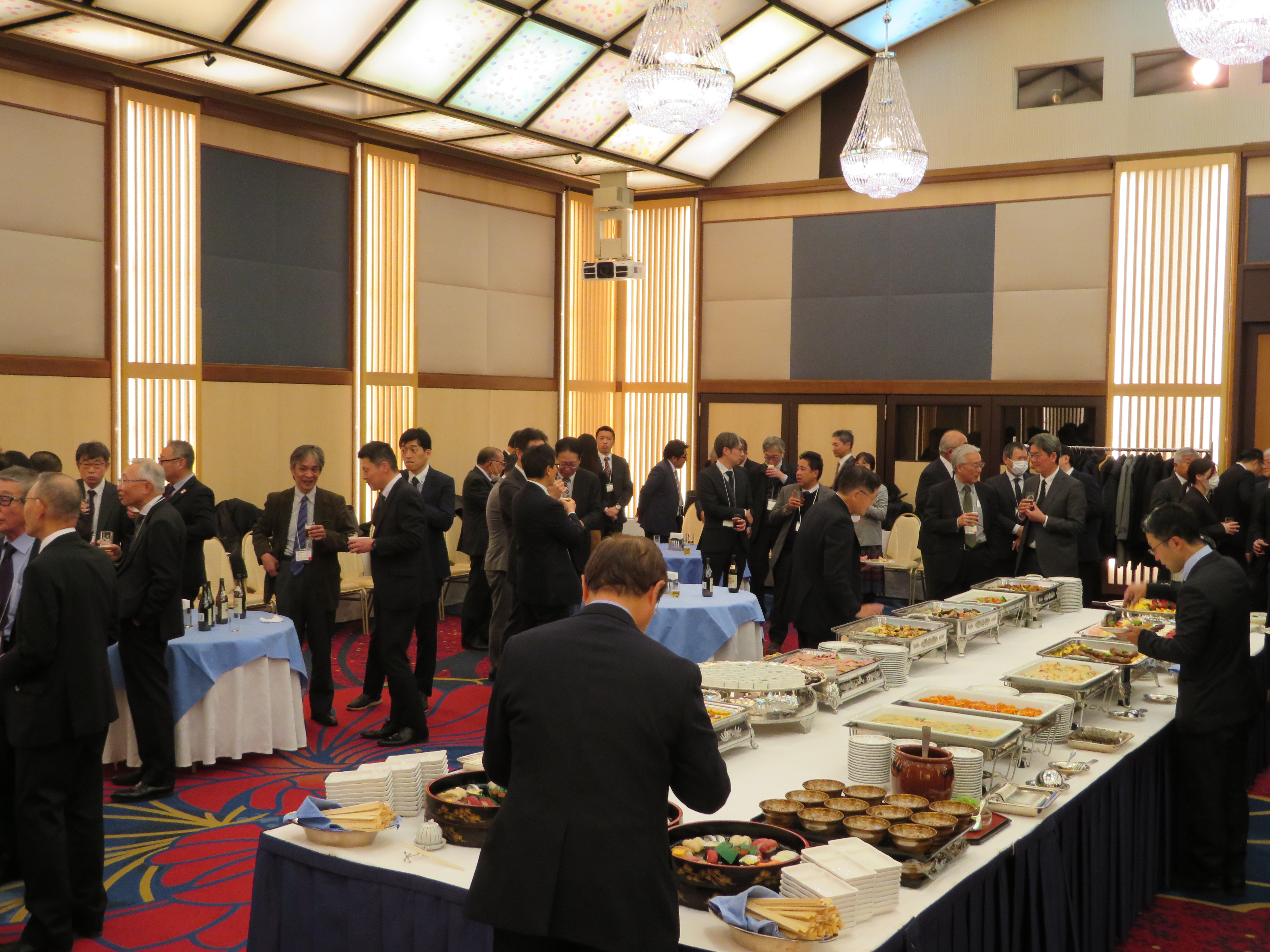 �q18�r���̗l�q�i�T�j