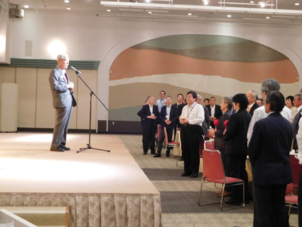 �q18�r�É����엿���g���@�M��O�������ɂ�銣�t