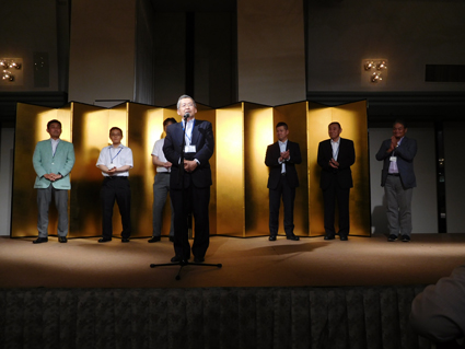 �q20�r����S�����C��J�×\��n�ł��钆�l���̃����o�[�Ɠ������@�g�����̈��A