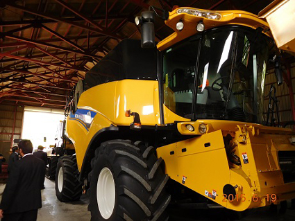 �q15�r�����_��@��^�@�B